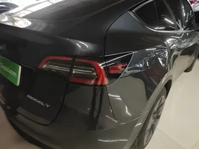 Tesla Model Y 2024, 53000 км, за 26176.84 USD - фото 8