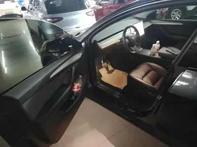 Tesla Model Y 2024, 53000 км, за 26176.84 USD - фото 16