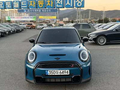 MINI Cooper · 2022 год
