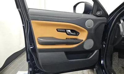 Land Rover Range Rover Evoque 2017, 90580 км, за 10437.18 USD - фото 24