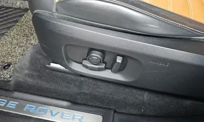 Land Rover Range Rover Evoque 2017, 90580 км, за 10437.18 USD - фото 31