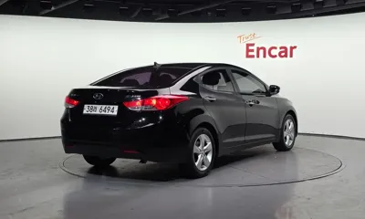 Hyundai Avante 2012, 152529 км, за 1850.87 USD