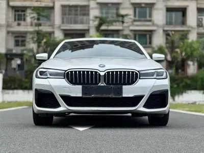 BMW 5 Series New Energy 2023, 57000 км, за 29399.08 USD