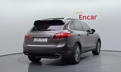 Porsche Cayenne 2013, 167235 км, за 7155.87 USD