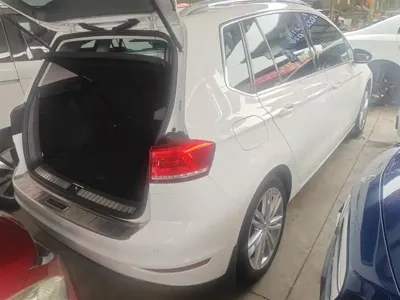 Volkswagen Golf Sportsvan 2017, 82000 км, за 8063.41 USD
