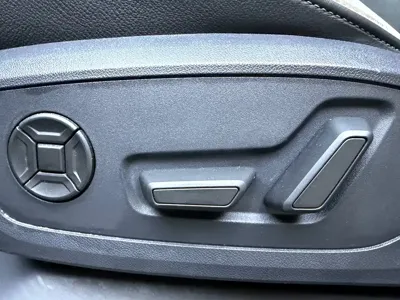 Audi Q3 2022, 25000 км, за 29439.04 USD - фото 11