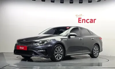 Kia K5 · 2020 год