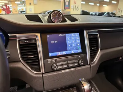 Porsche Macan 2018, 97000 км, за 21483.36 USD - фото 11