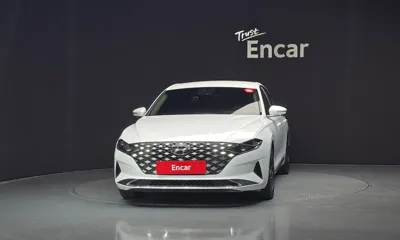 Hyundai Grandeur 2023, 140965 км, за 14535.84 USD