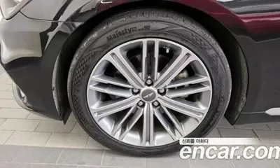 Genesis G80 2019, 135340 км, за 10509.72 USD