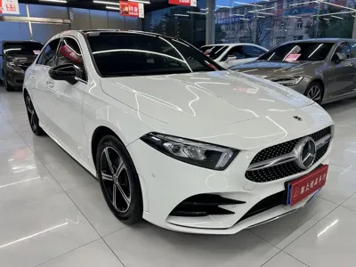 Mercedes-Benz A-Class 2023, 83000 км, за 15597.11 USD