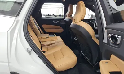 Volvo XC60 2021, 36175 км, за 23412.72 USD - фото 12