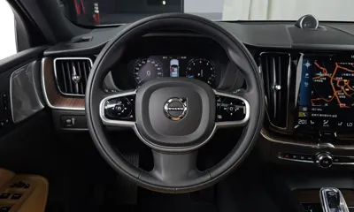 Volvo XC60 2021, 36175 км, за 23412.72 USD - фото 13