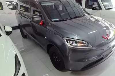 Wuling Hongguang New Energy 2024, 10700 км, за 11048 USD