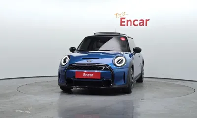 MINI Cooper 2023, 36545 км, за 16381.71 USD