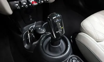 MINI Cooper 2023, 36545 км, за 16381.71 USD - фото 9