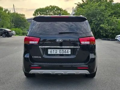 Kia Canival 2017, 92000 км, за 7745.83 USD