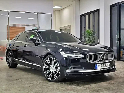Volvo S90 · 2023 год
