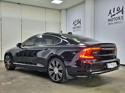Volvo S90 2023, 43000 км, за 27504.27 USD