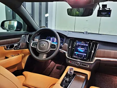 Volvo S90 2023, 43000 км, за 27283.96 USD - фото 6