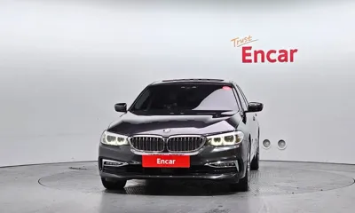 BMW 5-Series 2018, 71729 км, за 15302.46 USD