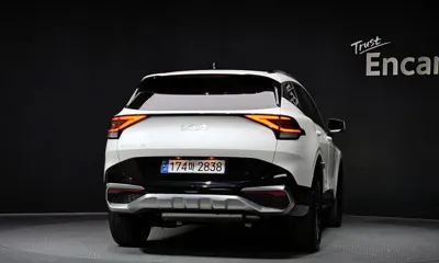 Kia Sportage 2022, 46729 км, за 17880.78 USD