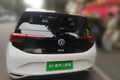 Volkswagen ID.3 2025, 35800 км, за 14449 USD