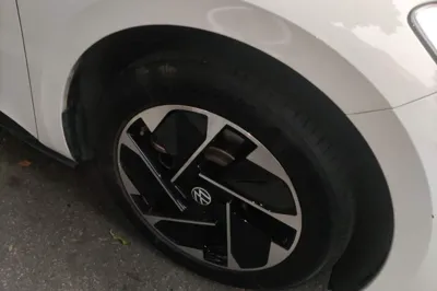Volkswagen ID.3 2025, 35800 км, за 14449 USD