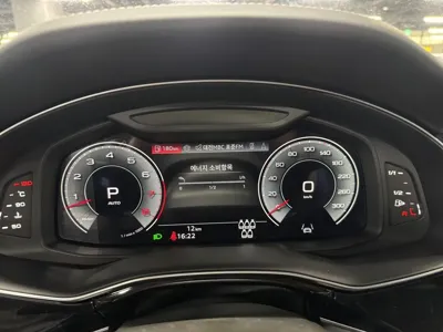 Audi Q7 2026, 12 км, за 72863.33 USD - фото 6