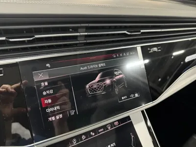 Audi Q7 2026, 12 км, за 72863.33 USD - фото 8
