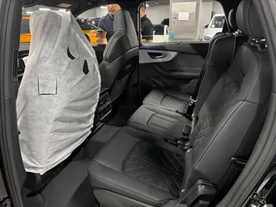 Audi Q7 2026, 12 км, за 72863.33 USD - фото 13