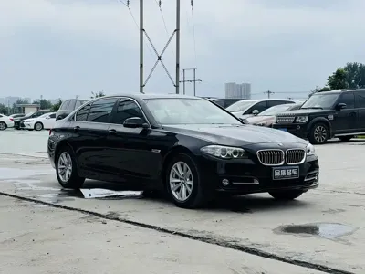 BMW 5 Series 2016, 114000 км, за 11827.43 USD