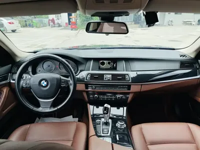 BMW 5 Series 2016, 114000 км, за 11827.43 USD