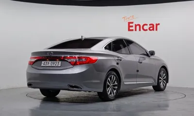 Hyundai Grandeur 2011, 79406 км, за 3237.53 USD