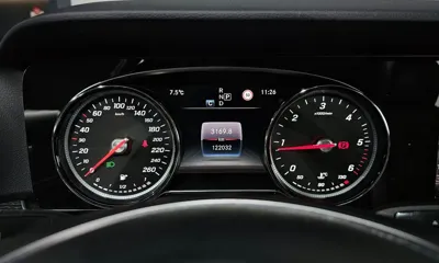 Mercedes-Benz E-Class 2018, 122032 км, за 13809.05 USD - фото 8