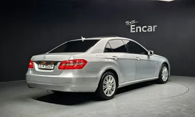 Mercedes-Benz E-Class 2011, 140246 км, за 4096.46 USD