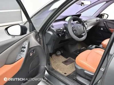 Citroen-DS C4 Picasso 2016, 150000 км, за 4012.17 USD - фото 11