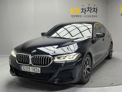BMW 5-Series · 2021 год
