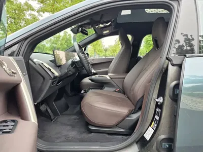 BMW iX 2022, 63000 км, за 28449.4 USD - фото 9