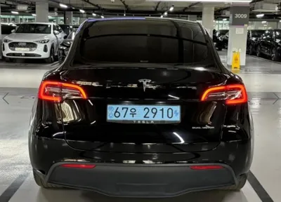 Tesla Model Y 2023, 43351 км, за 31442.83 USD