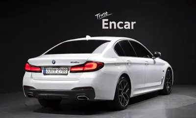 BMW 5-Series 2022, 57935 км, за 28493.39 USD