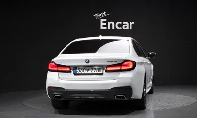 BMW 5-Series 2022, 57935 км, за 28493.39 USD