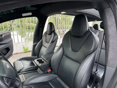 Tesla Model X 2019, 75000 км, за 37962.77 USD - фото 11