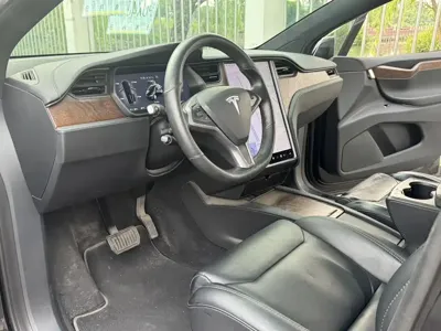 Tesla Model X 2019, 75000 км, за 37962.77 USD - фото 12