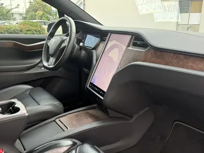 Tesla Model X 2019, 75000 км, за 37962.77 USD - фото 14