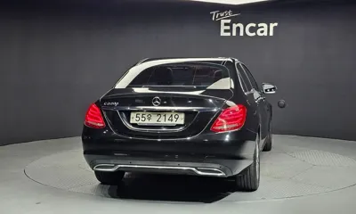 Mercedes-Benz C-Class 2017, 100963 км, за 10083.28 USD
