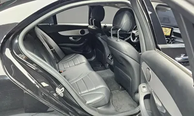 Mercedes-Benz C-Class 2017, 100963 км, за 10083.28 USD - фото 12