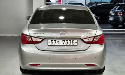 Hyundai Sonata 2011, 169372 км, за 2470.26 USD