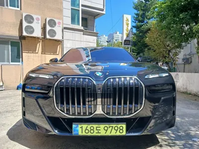 BMW 7-Series · 2025 год
