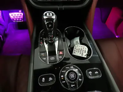 Bentley Bentayga 2018, 86400 км, за 68054.17 USD - фото 14